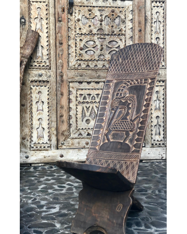 Chaise africaine à palabre
